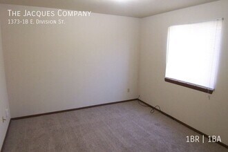 1 E Division St in Springfield, MO - Building Photo - Building Photo