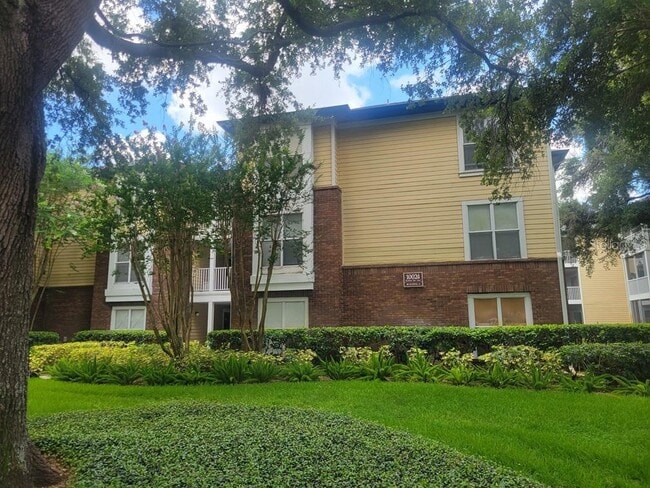 property at 10024 Strafford Oak Ct