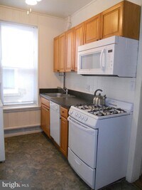 4265 Ridge Ave photo'