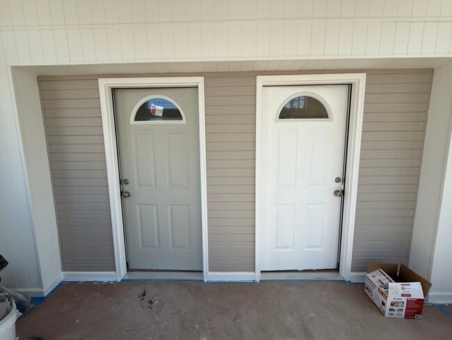 213 N East St, Unit A in Carlinville, IL - Foto de edificio - Building Photo