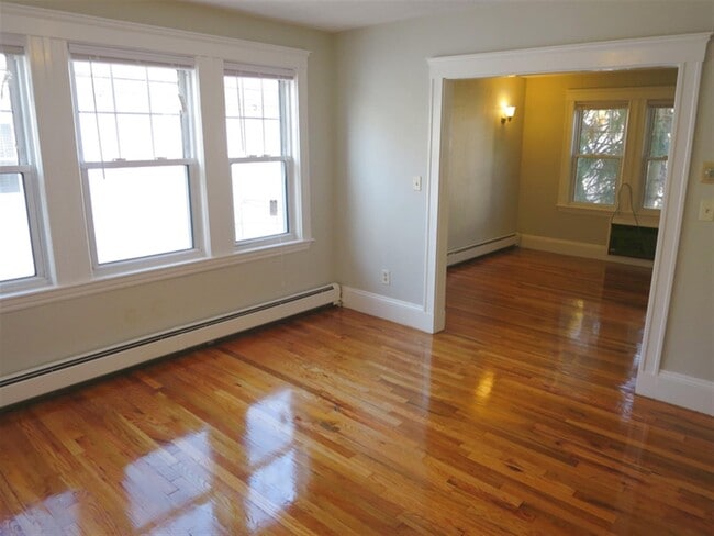 38 Sterling St, Unit 2