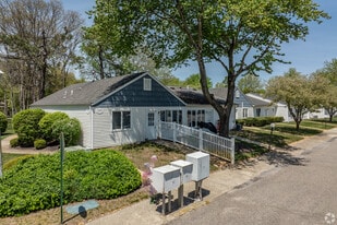 SilverWoods in Toms River, NJ - Building Photo