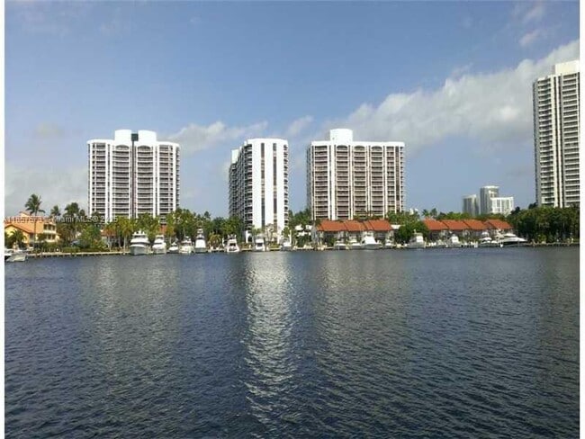 property at 3600 Yacht Club Dr