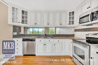 4978 Hunting Hills Cir in Cave Spring, VA - Building Photo - Building Photo