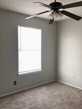 901 NW Summercrest Blvd in Burleson, TX - Building Photo - Building Photo