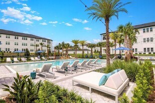 1311 Elan Dr, Unit C1 in Davenport, FL - Building Photo