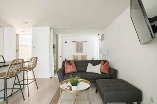 1773 Torrance St in San Diego, CA - Building Photo