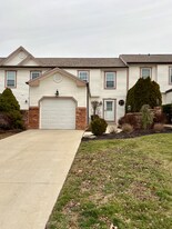 1149 Old Farm Rd in Lawrence, PA - Building Photo