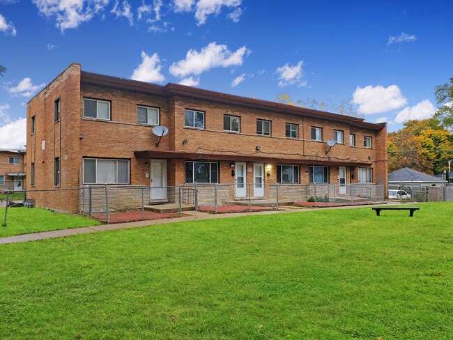 property at 1435 Hervey Ave