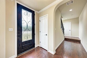 12300 Terraza Cir in Austin, TX - Building Photo - Building Photo
