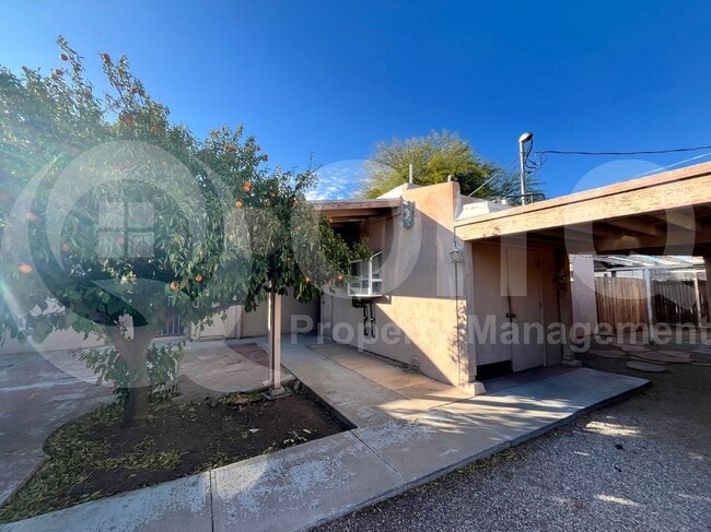 property at 2705 N Orchard Ave