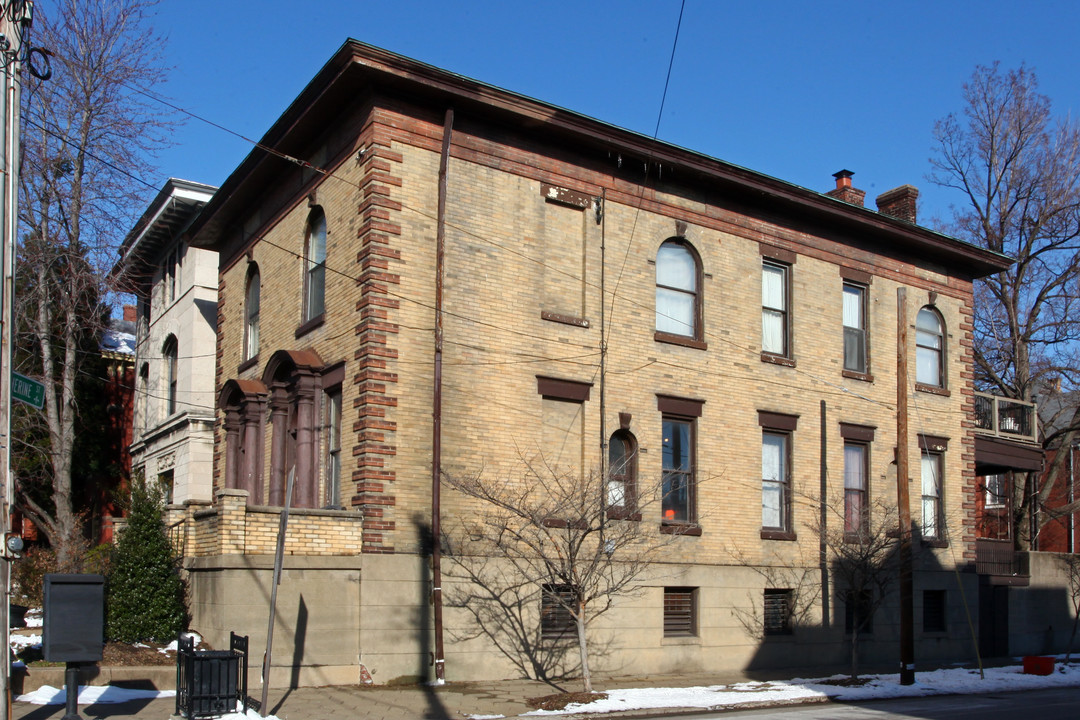 601-603 W St Catherine St in Louisville, KY - Foto de edificio