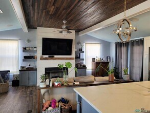 470 S Roosevelt Rd X in Portales, NM - Foto de edificio - Building Photo