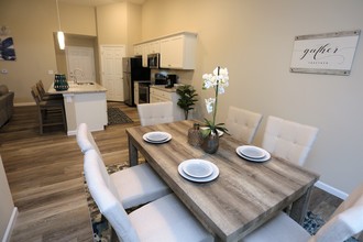 The Seasons Residences in Cortland, OH - Building Photo - Interior Photo