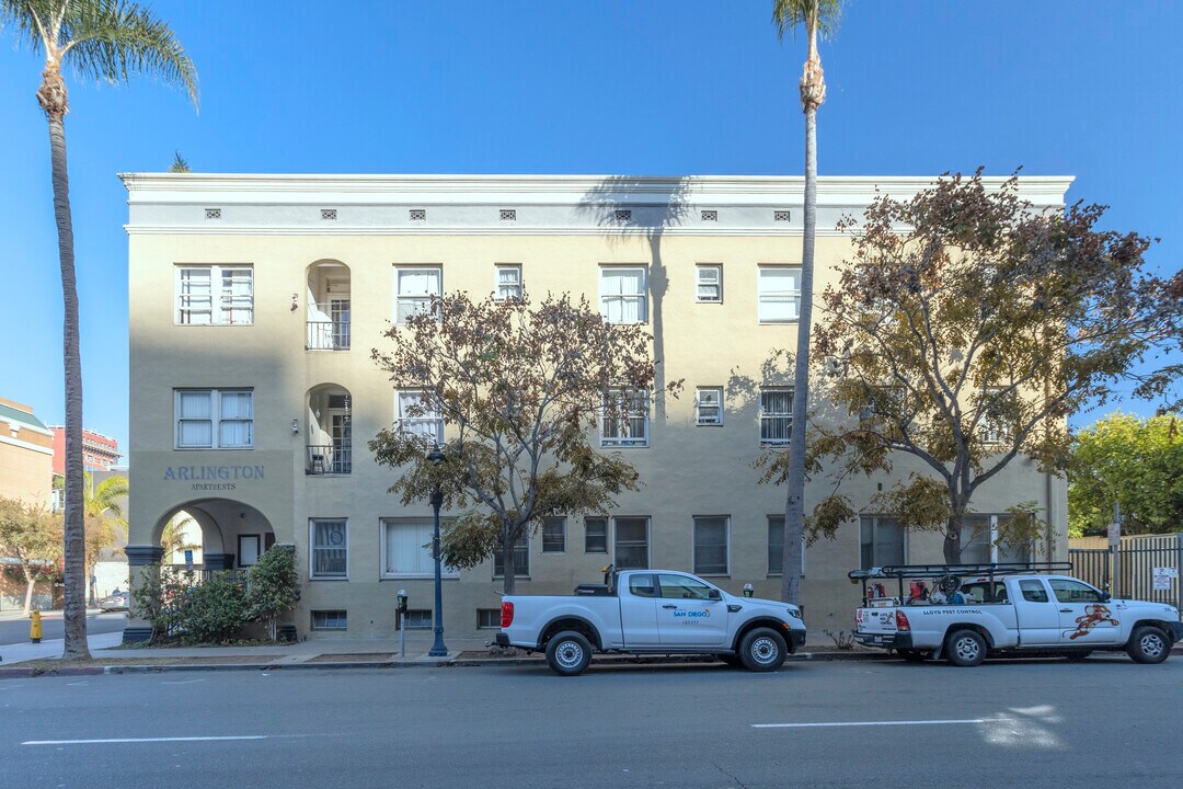 Arlington Apartments in San Diego, CA - Building Photo