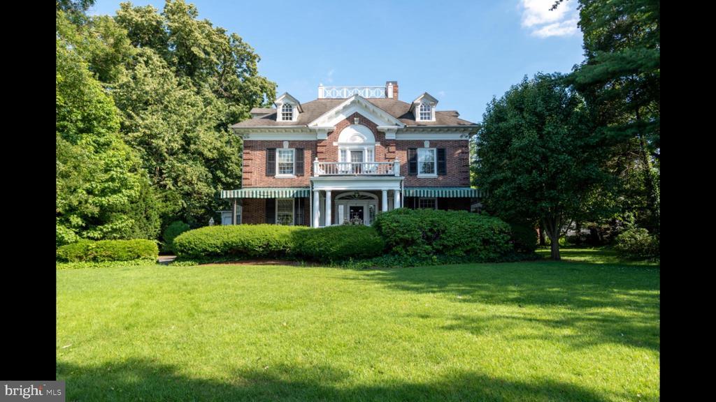 605 Bank Ave in Riverton, NJ - Foto de edificio