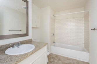 600 N Broad St, Unit 610 in Philadelphia, PA - Foto de edificio - Building Photo