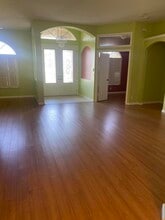 1072 SW Castaneda Ln in Port St. Lucie, FL - Building Photo - Building Photo