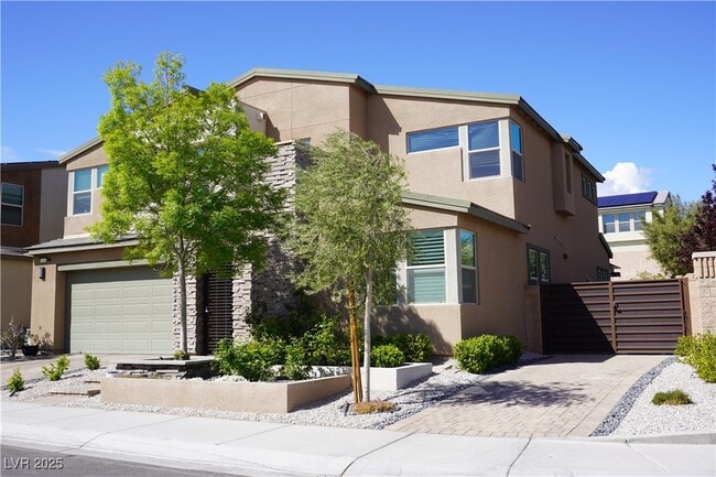 8345 Skye Creek St in Las Vegas, NV - Foto de edificio - Building Photo