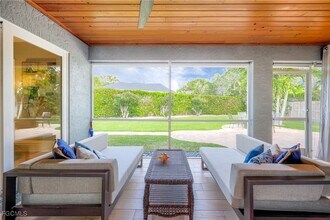 2003 Timberline Dr in Naples, FL - Building Photo - Building Photo