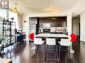 23-2423 Sheppard Ave E in Toronto, ON - Building Photo - Building Photo