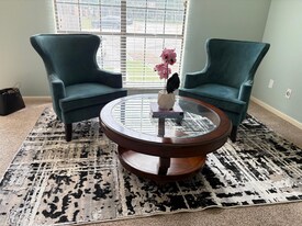 408 Halia Crest in Mount Vernon, IL - Building Photo