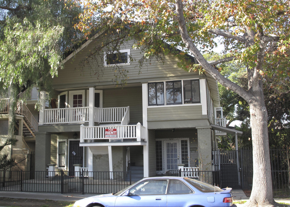 841 Olive Ave in Long Beach, CA - Foto de edificio