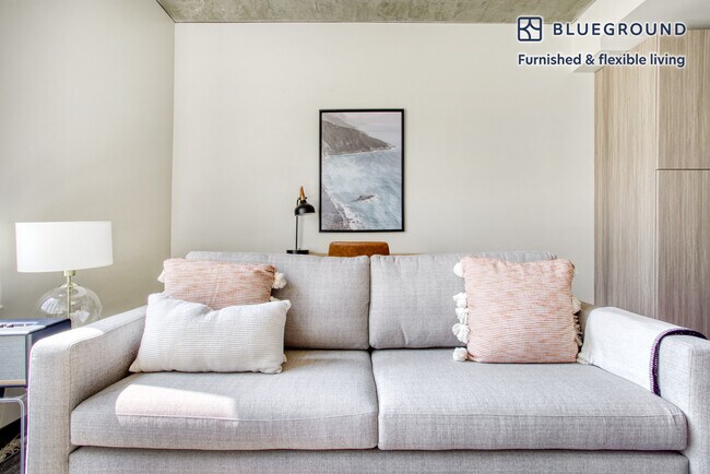 625 H St NE-Unit -FL2-ID317 in Washington, DC - Building Photo - Building Photo
