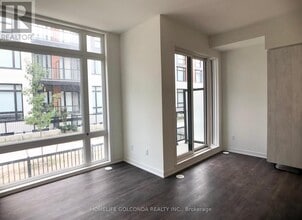 12 David Eyer Rd in Richmond Hill, ON - Building Photo - Building Photo