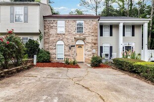 6169 Summit Trail in Norcross, GA - Building Photo