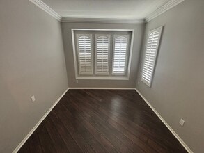27071 Channel Ln in Santa Clarita, CA - Building Photo - Building Photo