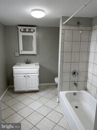 227 S Durham St photo'