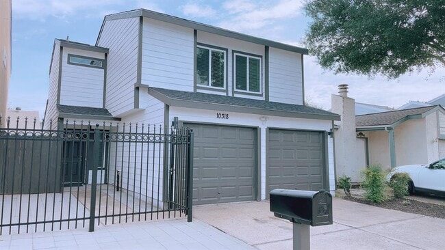 10318 Richmond Hill Dr in Houston, TX - Building Photo - Building Photo