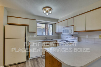 3020 S Windstream Ln in Boise, ID - Building Photo - Building Photo