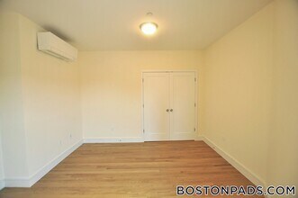 877 Beacon St in Boston, MA - Foto de edificio - Building Photo