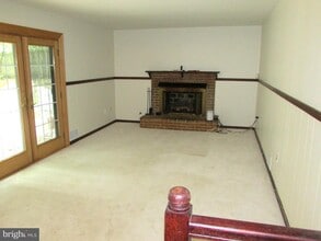 8710 Nero St in Annandale, VA - Building Photo - Building Photo