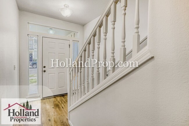 1615 SW 172nd Terrace in Beaverton, OR - Building Photo - Building Photo