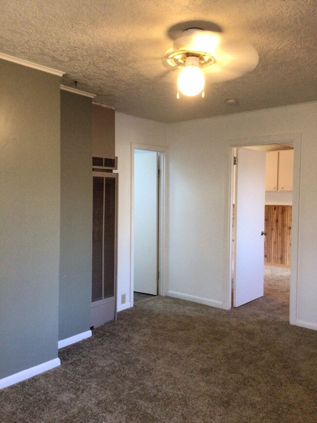 9409 NE 5th St in Vancouver, WA - Building Photo - Building Photo