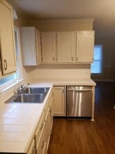 4815 Leinbach Dr in Winston-Salem, NC - Building Photo - Building Photo