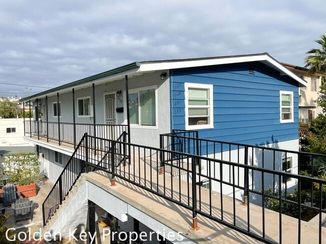 property at 1031 3rd St