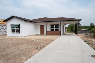1105 W Martin St in Del Rio, TX - Building Photo