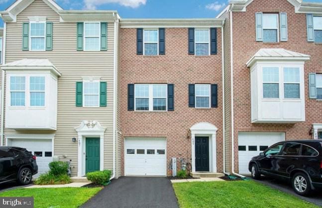 property at 405 Signal Ct