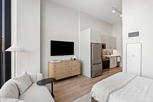 1111 W Tilden St in Chicago, IL - Building Photo