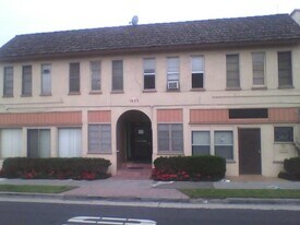 1609 Beloit Ave, Unit 8