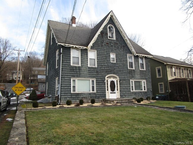 property at 114 NY-284