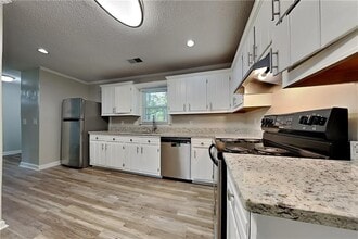 300 Whisper Way NE in Dacula, GA - Building Photo - Building Photo