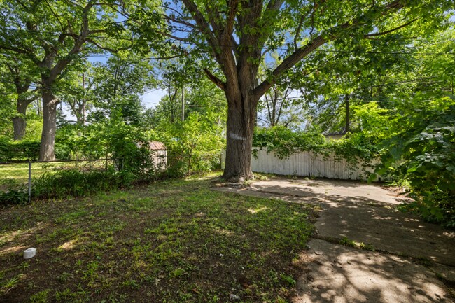 15716 Cherrylawn St in Detroit, MI - Foto de edificio - Building Photo