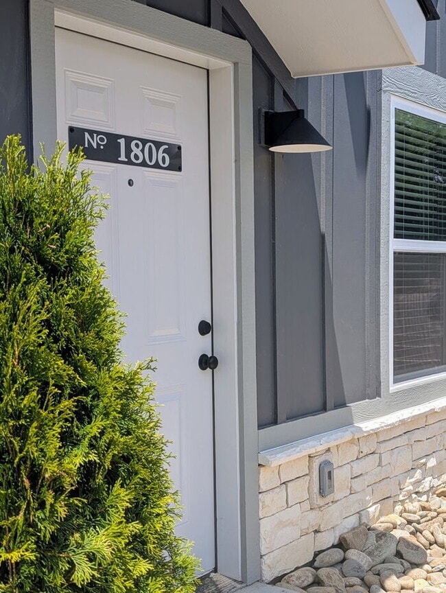 property at 365 W Dumplin Valley Rd