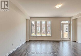 1183 Restivo Ln in Milton, ON - Building Photo - Building Photo