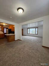 16 Grove St in New London, CT - Building Photo - Building Photo